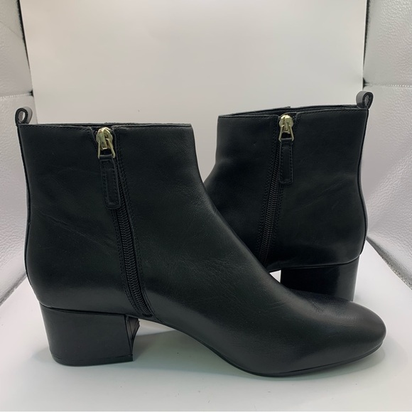 NINE WEST WOMENS LEATHER BLACK BOOTIE 8.5M ALMOND TOE SILVER SIDE ZIP ANKLE - Picture 6 of 9
